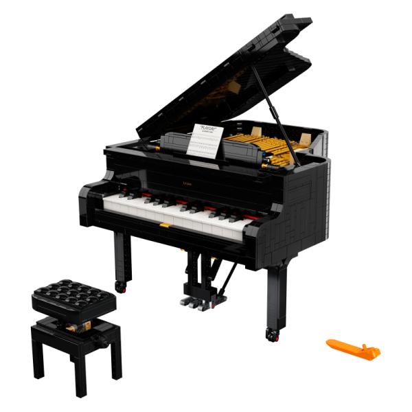 21323 | Grand Piano