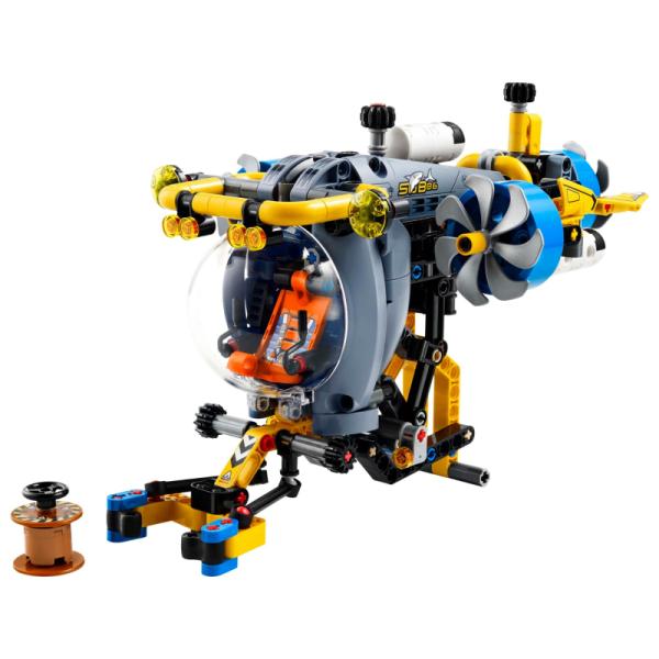 42201 | Deep-Sea Research Submarine