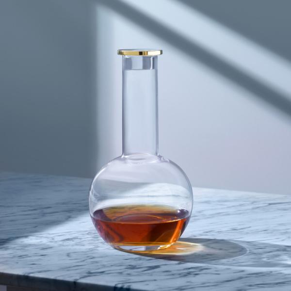 L.S.A. | G1715-54-943 | Luca Decanter & Stopper 1,5 liter Gold