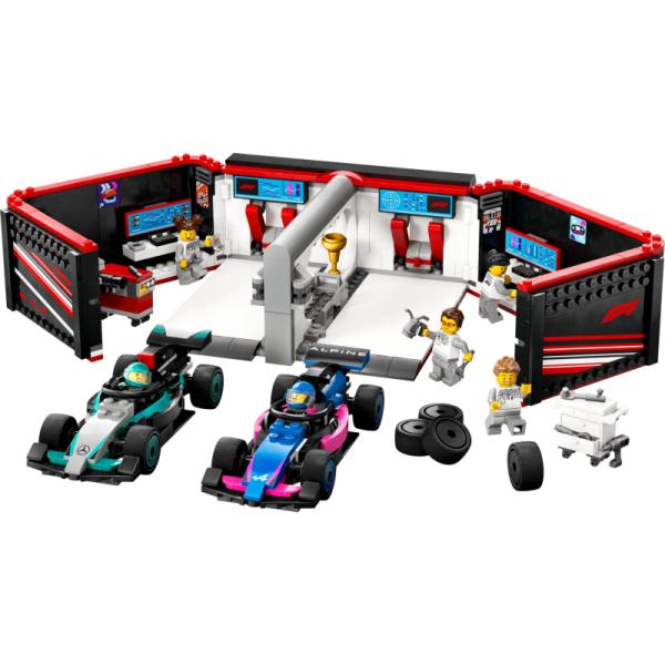 60444 | F1® Garage & Mercedes-AMG & Alpine Cars
