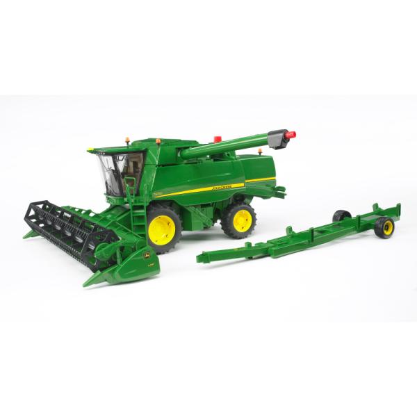02132 | John Deere CoMBine Harvester T670I