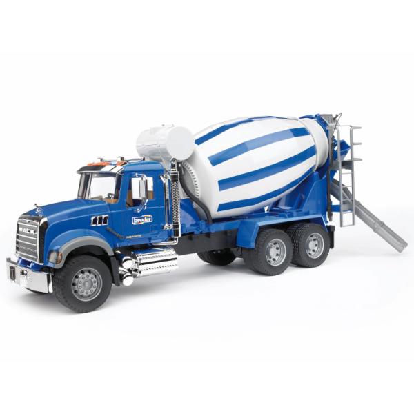 02814 | Mack Granite Cement Mixer