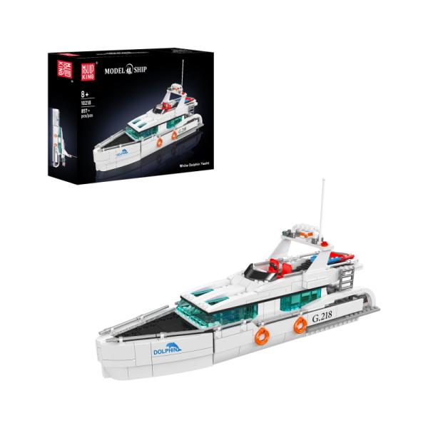 10218 | White Dolphin Yacht