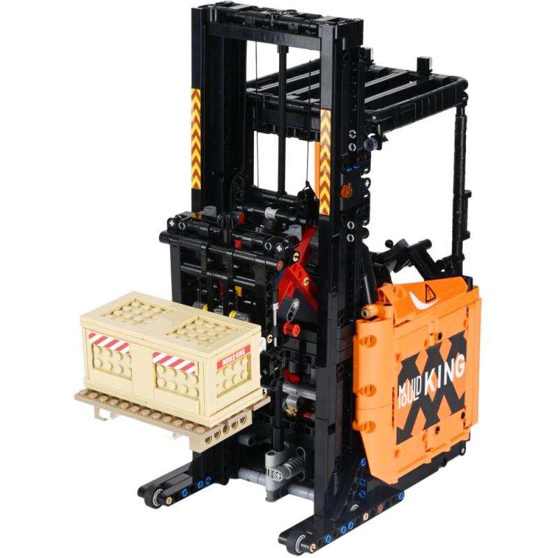 17040 | Reach Truck Orange