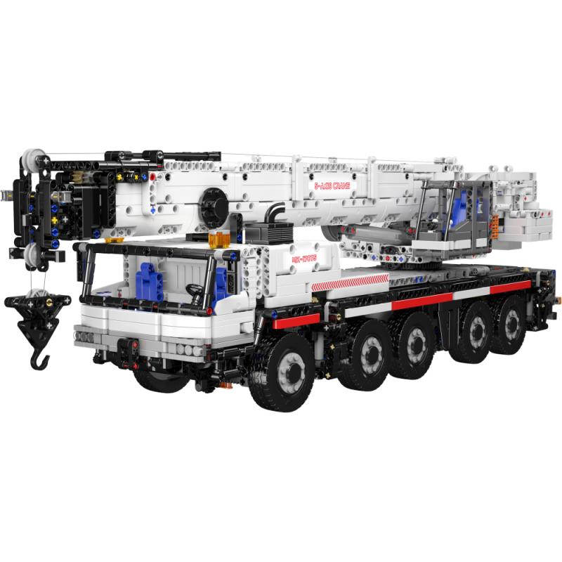 17075 | LTM IIIO Crane