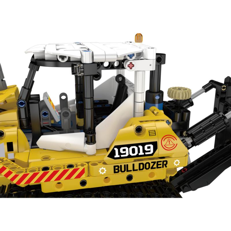 19019 | PR756 Bulldozer