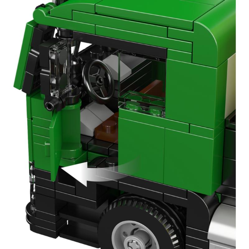 24088 | Eco-friendly Garbage Truck
