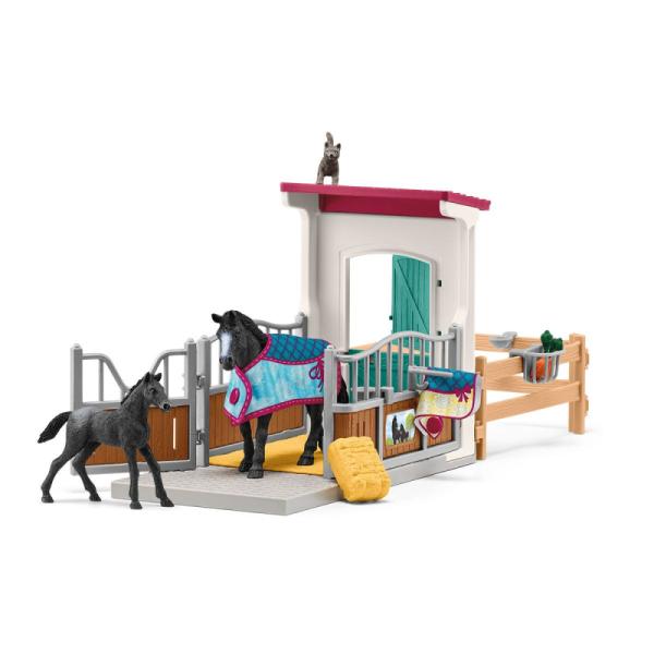 42611 | Horse Box With Mare And Foal